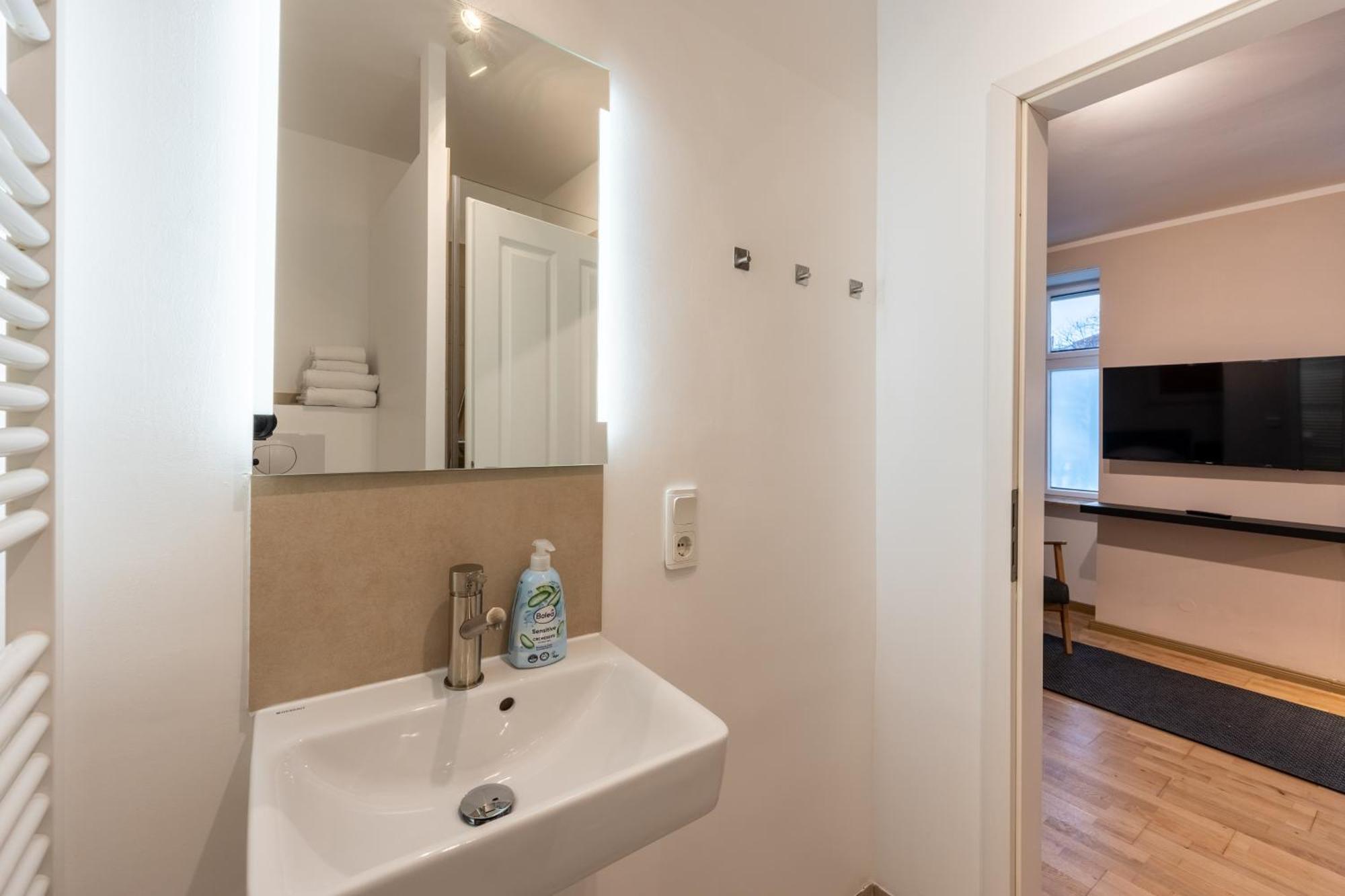 & Aparthotel 3*